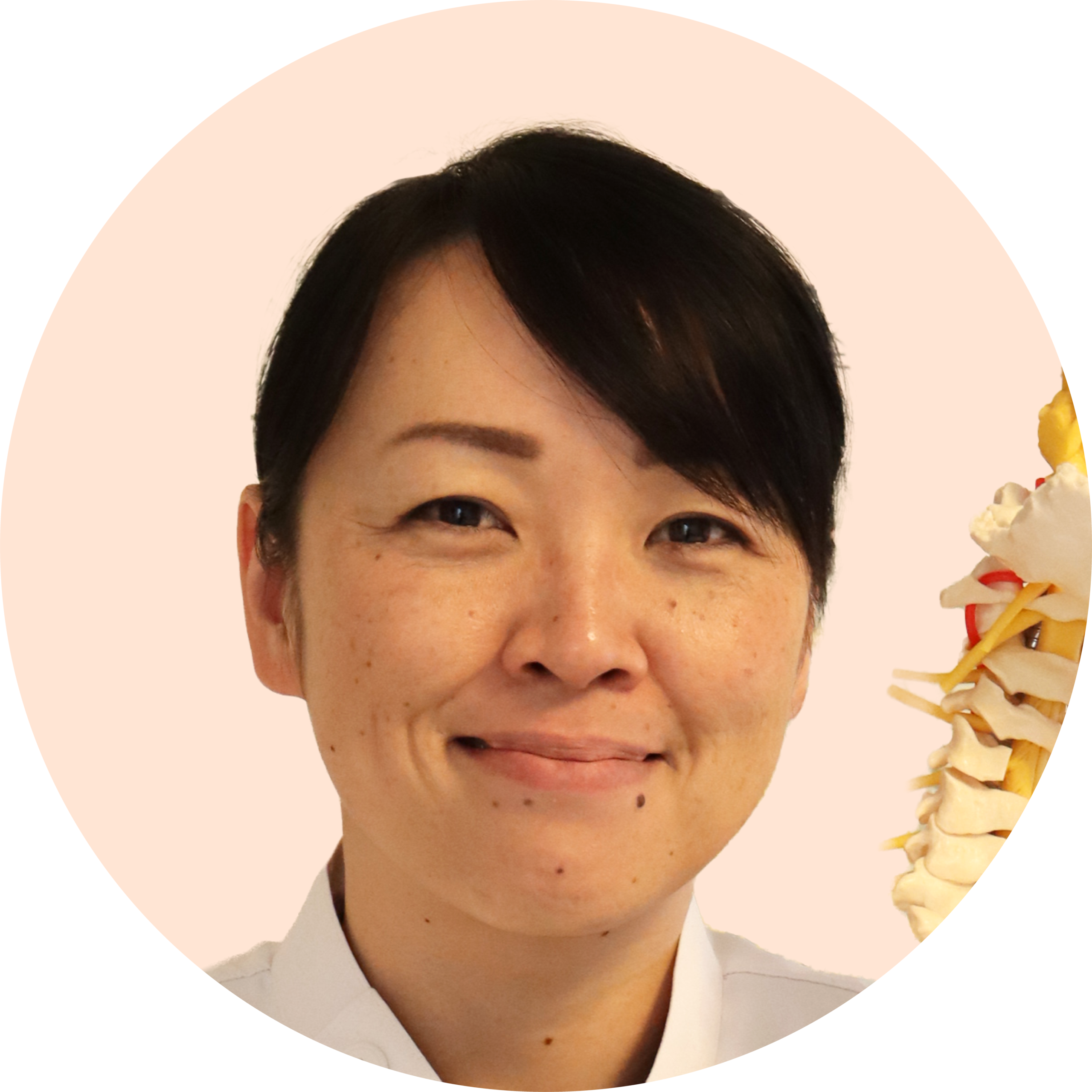 女性施術者
